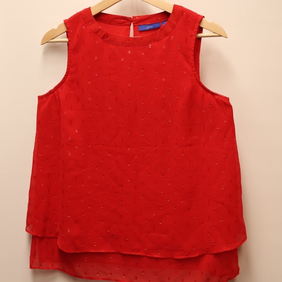 APT 9 Top Sizs Small Red blouse with sequins. Sleeveless, layered, light fabric. - Picture 8 of 11